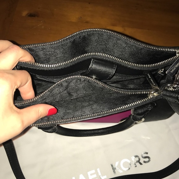 Michael Kors Bicolor Sutton Saffiano - Picture 4 of 8